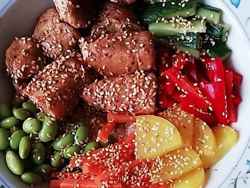 25-07-17 Poké Bowl Eng Nai Beyer