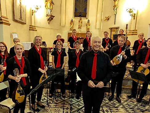 Langendorfer Mandolienenorchester in Frankreich