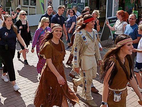 Eine Stadt spielt Karl-May