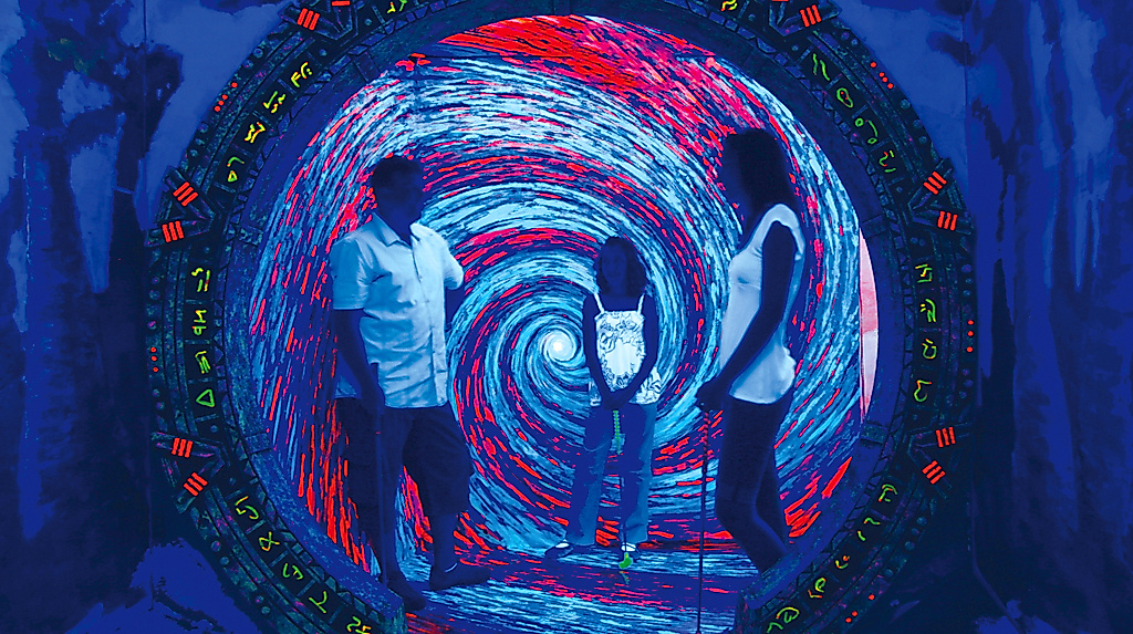 slv_stargate_c_schwarzlichtviertel