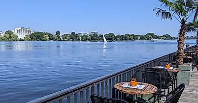 coco-riviera-blick-auf-die-alster-c-marielle-nollert