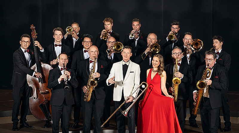 GLENN MILLER ORCHESTRA - „FOR SWINGING DANCERS“ - directed by Uli Plettendorff
