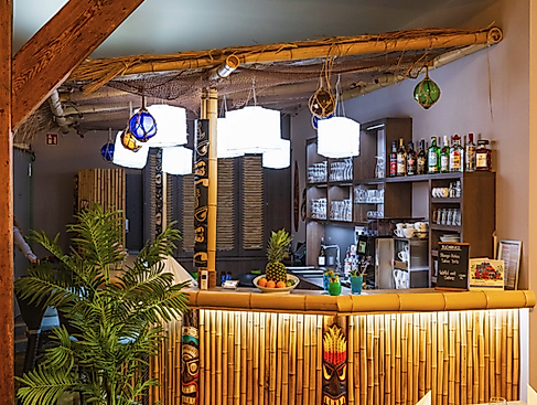 Orangerie mit Maui Bar