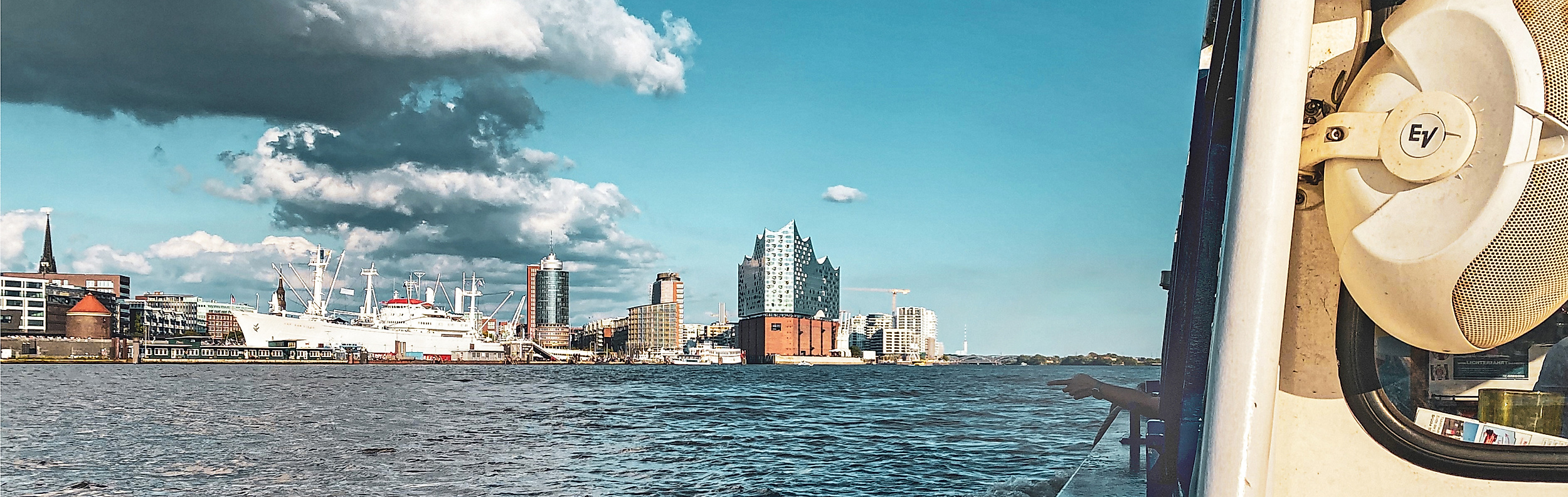 Stadt- und Hafenrundfahrt