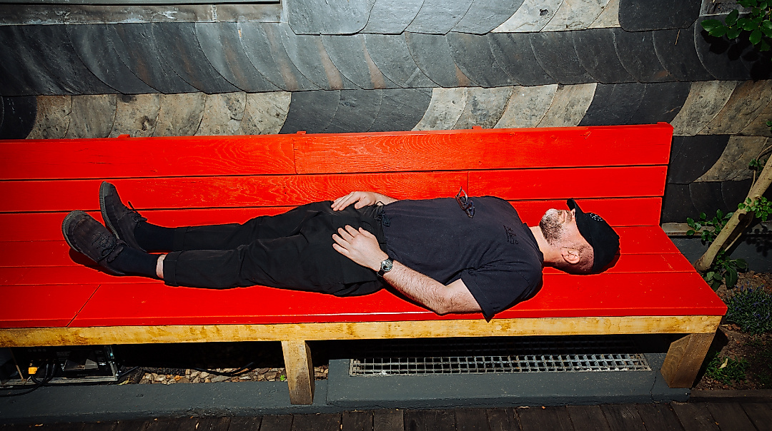 DJs Are Dead - oder doch nicht? Lesung 2.0 und DJ Comedy mit Ruede Hagelstein