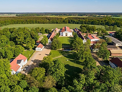 Führung über das Landgestüt Redefin - Erleben Sie das Landgestüt Redefin bei einer geführten Besichtigung