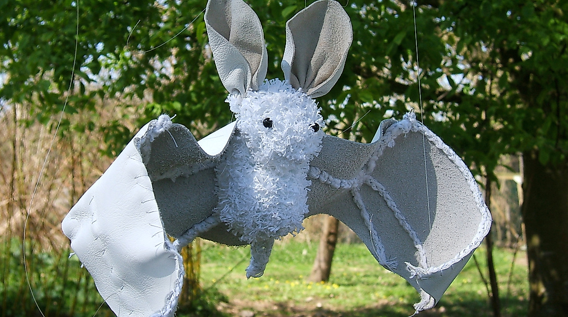 Puppentheater: Die weiße Fledermaus