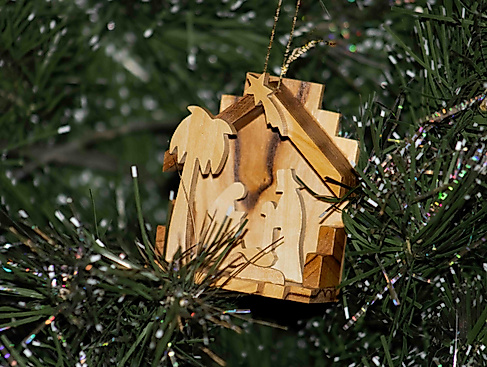 Baumschmuck- Heilige Familie im Stall