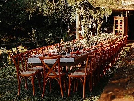 26-05-31 À table ©pexels