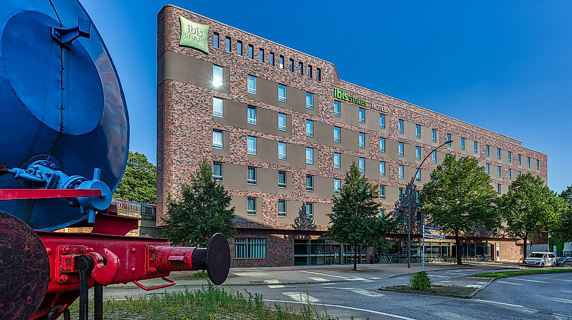Hotel Ibis Styles Hamburg Barmbek: Assenansicht