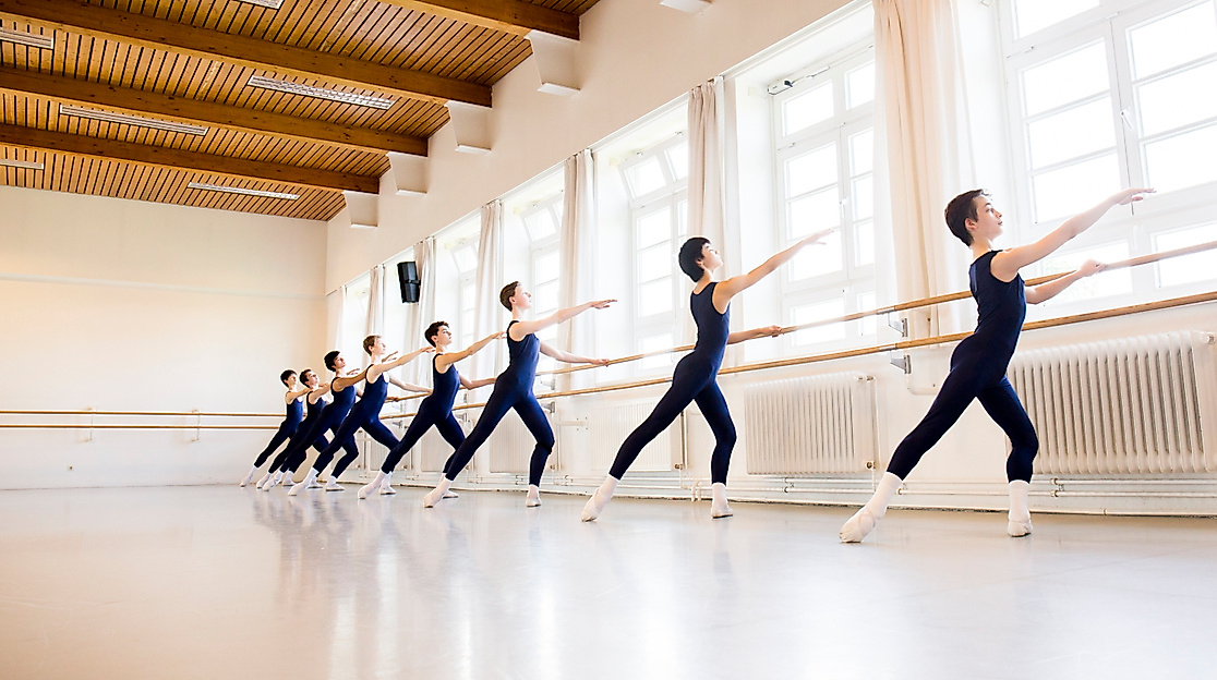 Ausbildungsklasse V-VI der Ballettschule des Hamburg Ballett