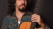 Lucas Imbiriba - Guitar on Fire Tour