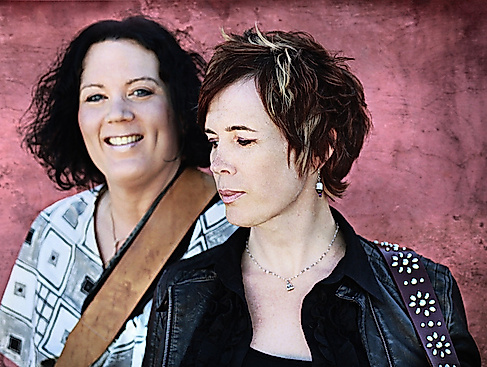 Namoli Brennet und Amy Protscher