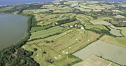 aussen-ansicht-02_c-maritim-golfpark-ostsee_1