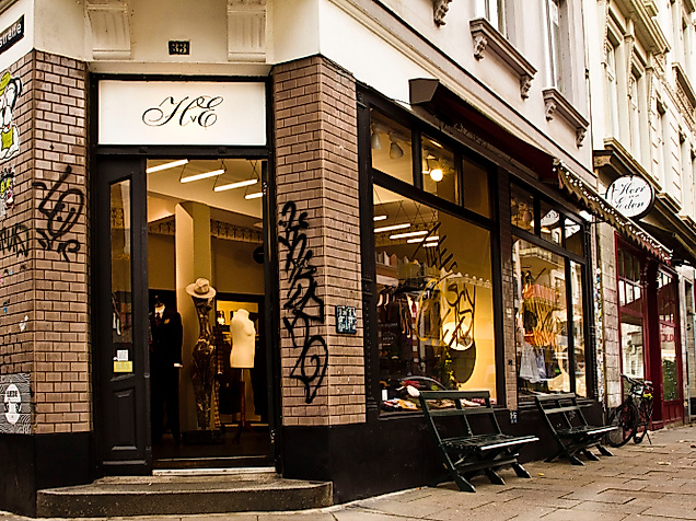 herr-von-eden_front_c-2018_tschreiber