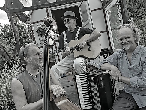 Musik im Dorfzentrum "Altes Pastorat" in Gnissau