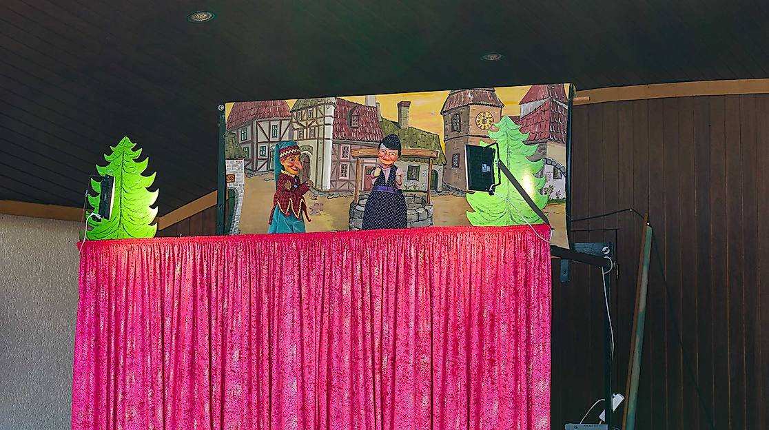 Krefts Puppenbühne -Ein Abenteuer im Zauberwald