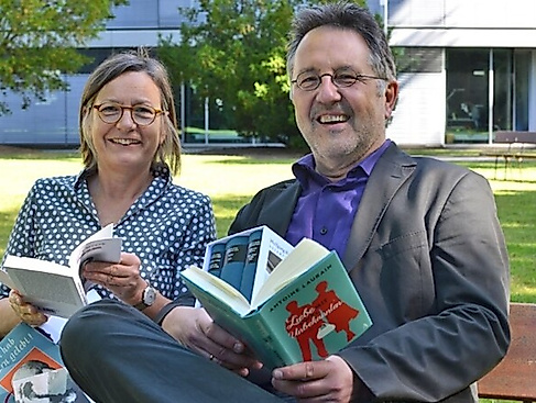 GEMISCHTES DOPPEL – Herbstlese mit Annemarie Stoltenberg und Rainer Moritz
