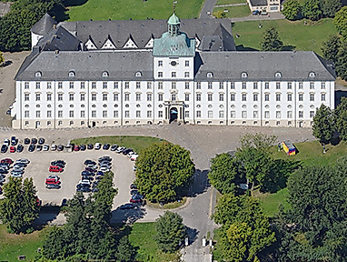 wikipedia-luftbild-des-schlosses-gottorf-carsten-steger