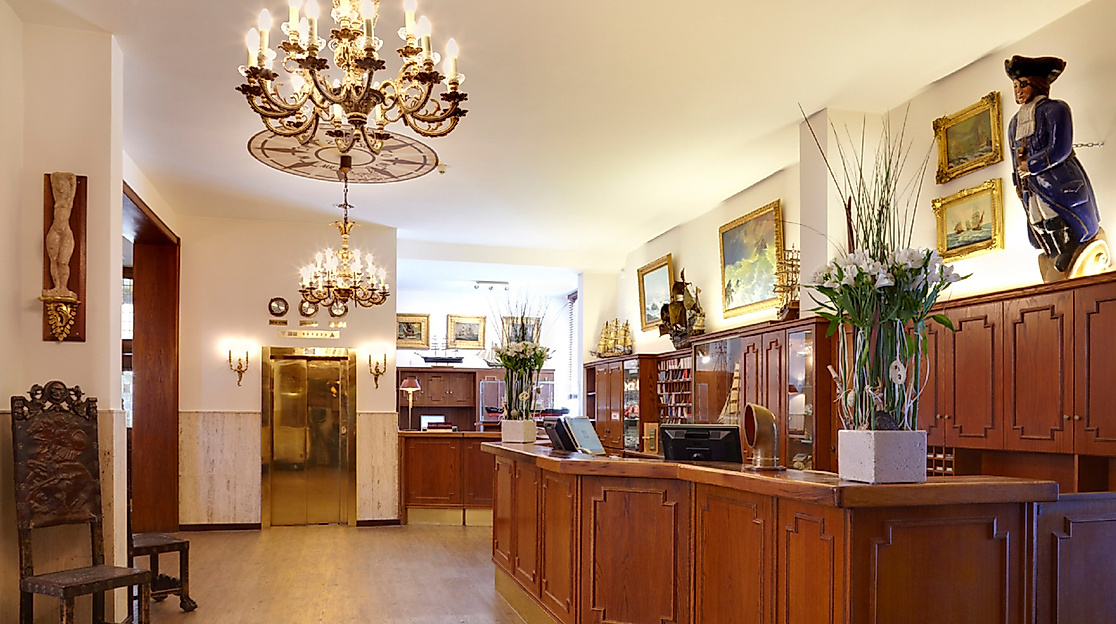Hotel Hafen Hamburg: Rezeption