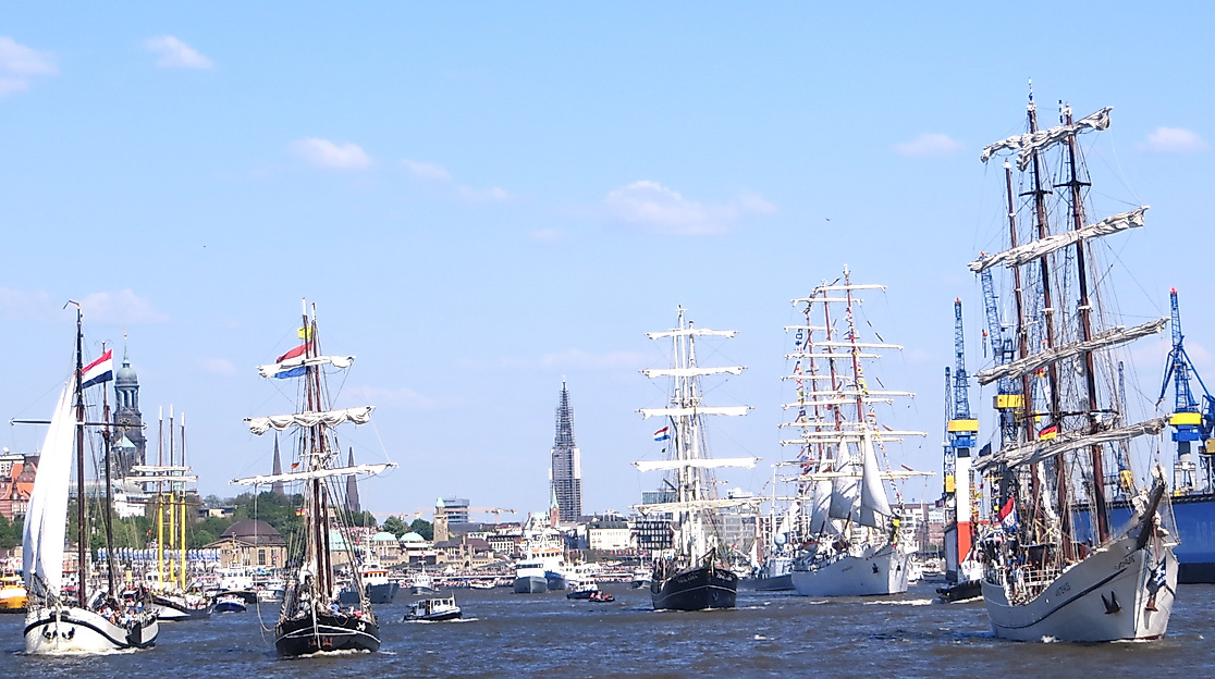 Auslaufparade Hafengeburtstag Hamburg