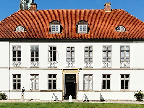 Feierabendführung zu historischen Beständen der Eutiner Schulbibliothek