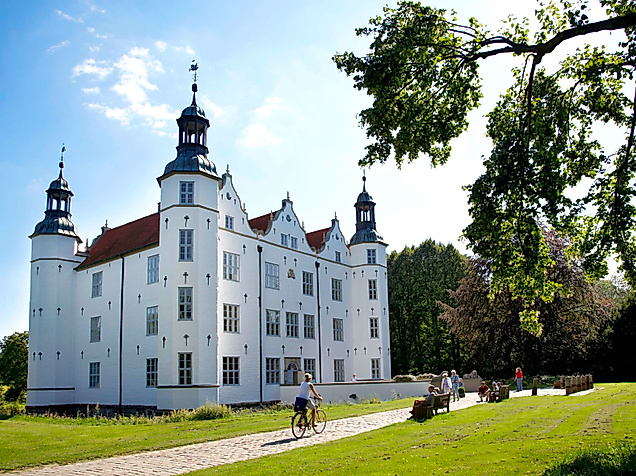 schloss-ahrensburg_c-2015-mediaserver-imagefotode-2