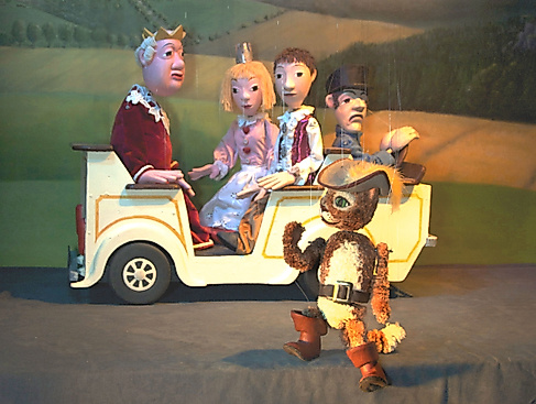 MarionettentheaterZuernGestiefelterKaterHamburgde2