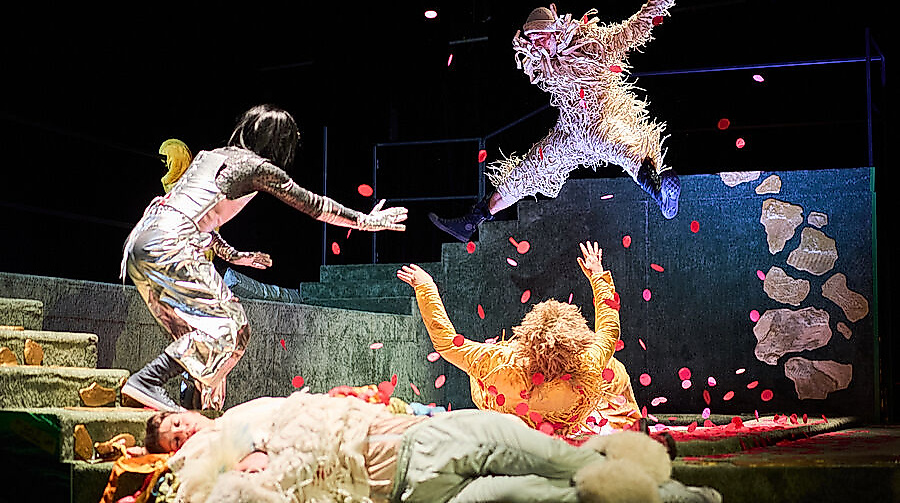 Der Zauberer von Oz
                                - von Ayla Yeginer und Alexander Klessinger, nach Lyman Frank Baum