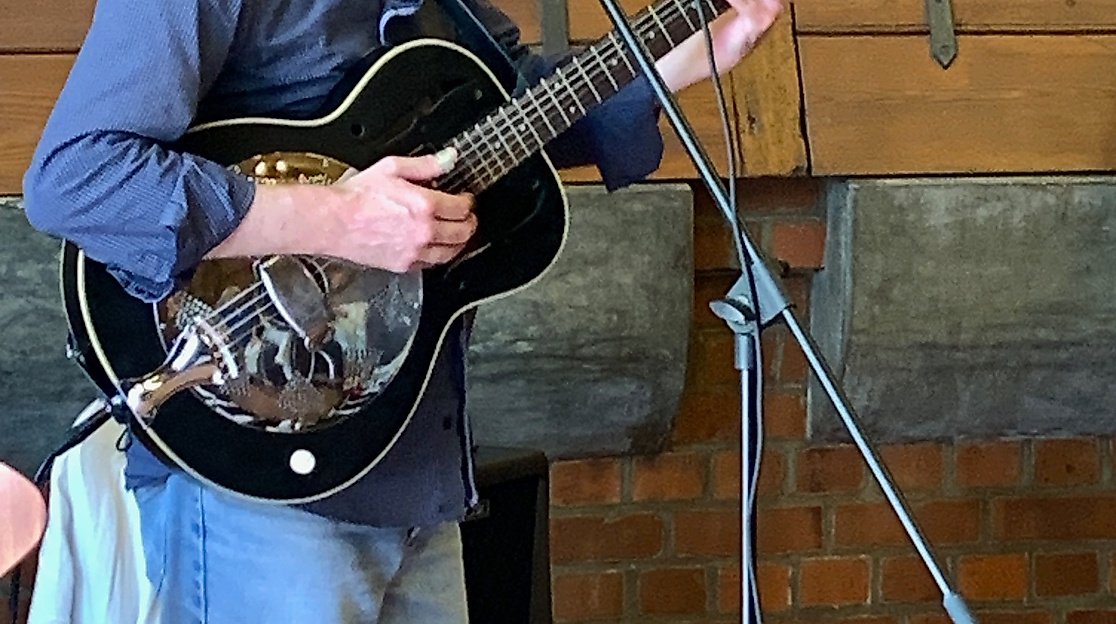 André Closius Gitarre