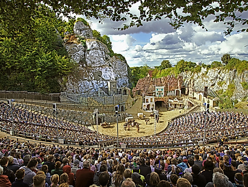 Freilichttheater am Tag