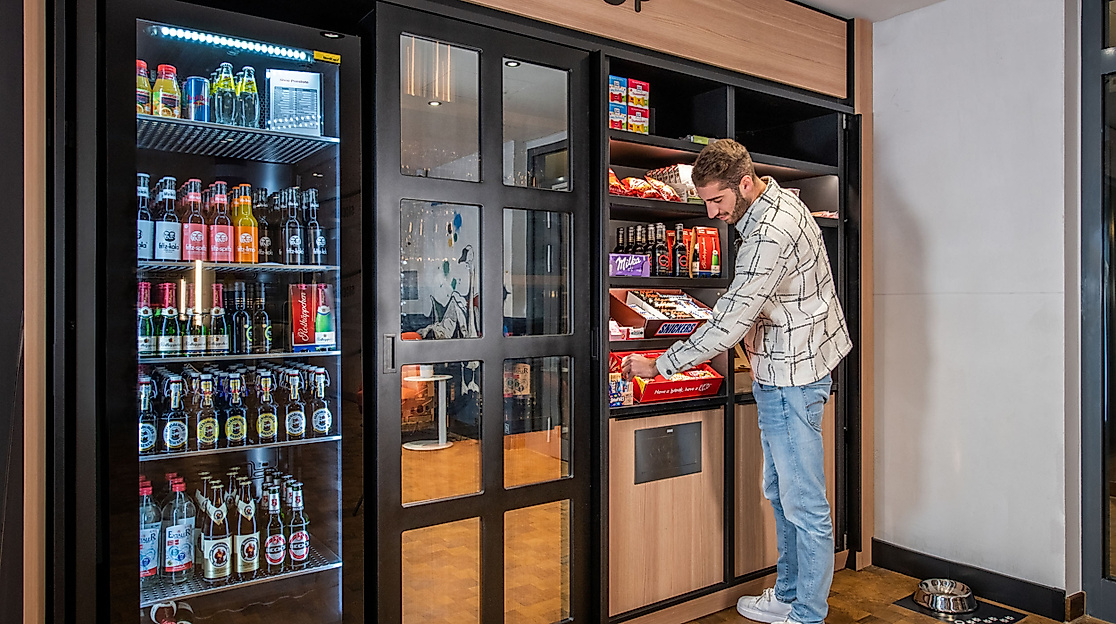 Adagio Access Hamburg: Shop