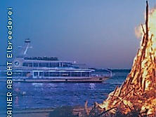 Fahrt entlang der Osterfeuer