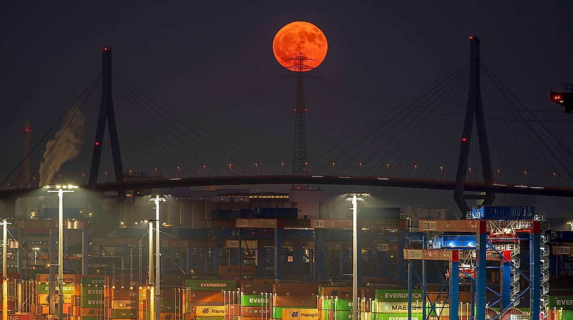 vollmond_ueber_koehlbrandbruecke_23_05_2024