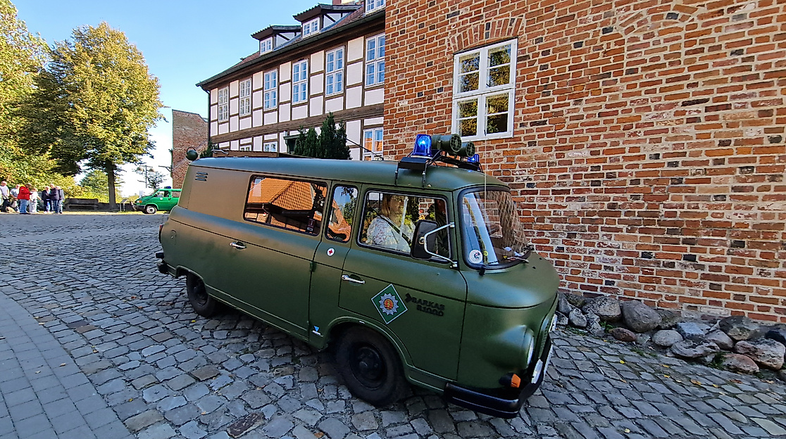 Tag der offenen Tür am Tag der deutschen Einheit auf Burg Bodenteich