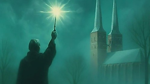 „Licht in der Dunkelheit" - Harry-Potter-Gottesdienst mit Pastorin Margrit Wegner und Pastorin  Magdalena Bauer-Modrow
