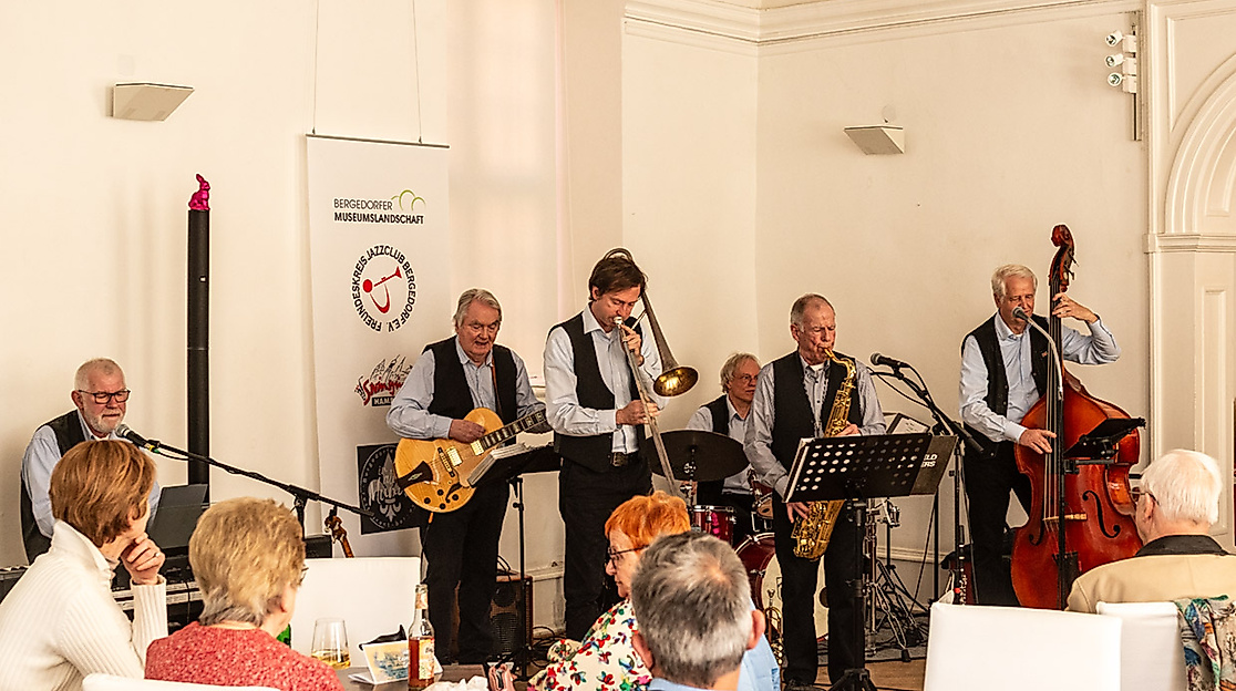 Homefield Stompers im Bergedorfer Schloss