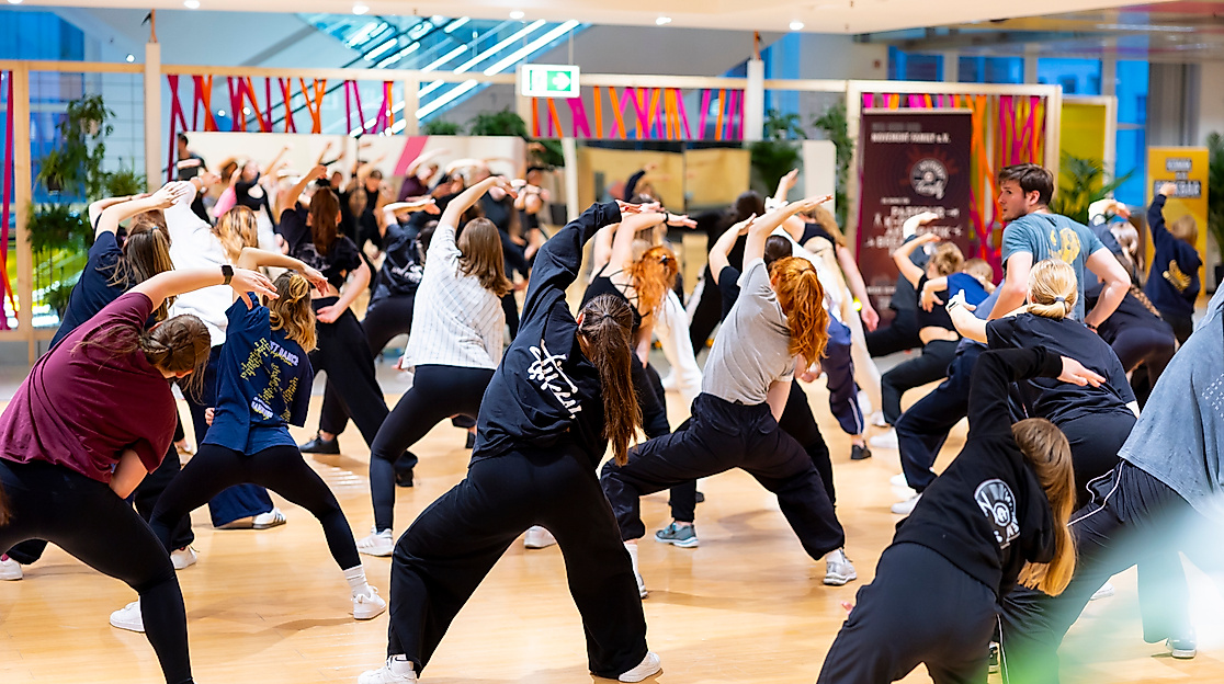 K-Pop Random Play Dance | Offenes Sportangebot