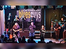 The Blues Guys & The Guinness Horns in der Ulmenhofschule