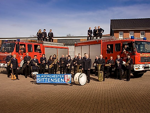 Tanz in den Mai & Maifrühschoppen der Freiwilligen Feuerwehr SIttensen