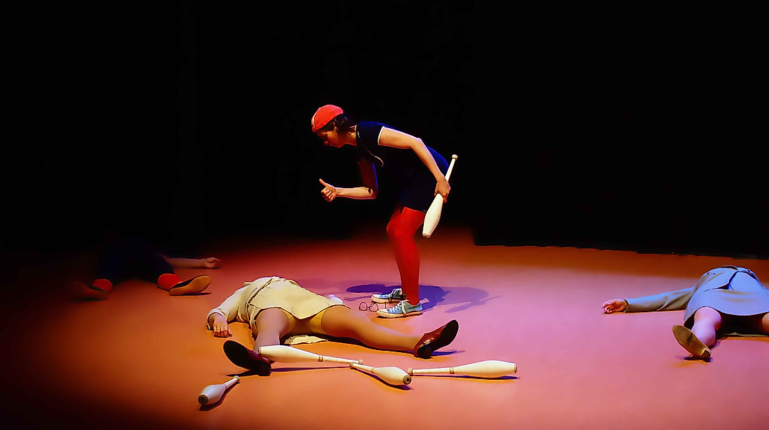 Ein Zebra am Abgrund