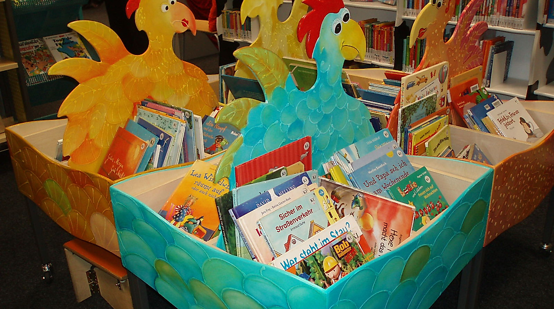 Bilderbuchkrippen in der Bücherhalle Steilshoop