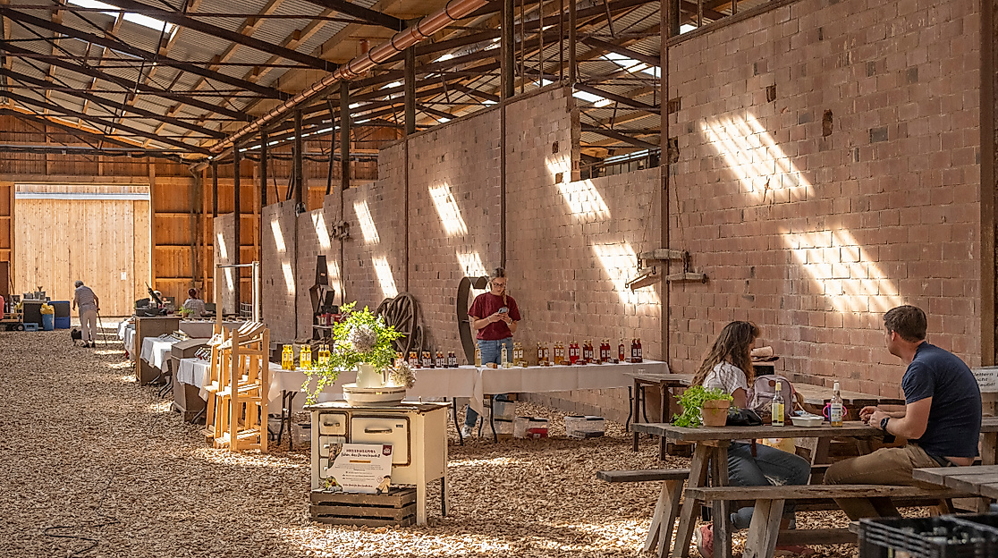 Hof-Markt mit Verkostung