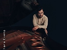 Klavierabend Burak Çebii - Hommage an Ludovico Einaudi