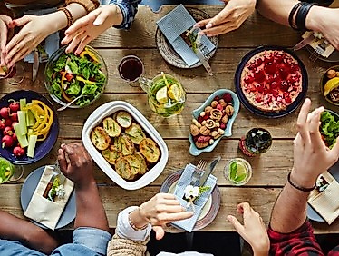 Dine and Dialogue – Was hält und trägt mich im Miteinander?