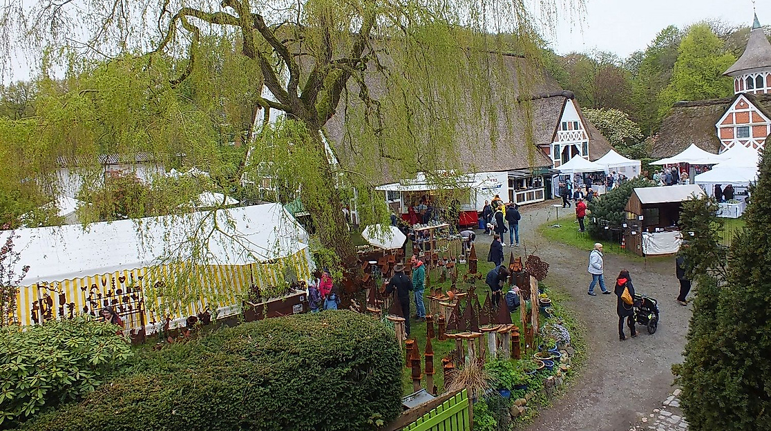 Kunsthandwerkermarkt im Taubenhof