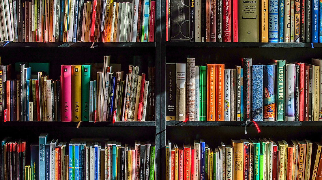 buchhandlung-luedemann_books-1204029_1920_c-bild-von-lubos-houska-auf-pixabay