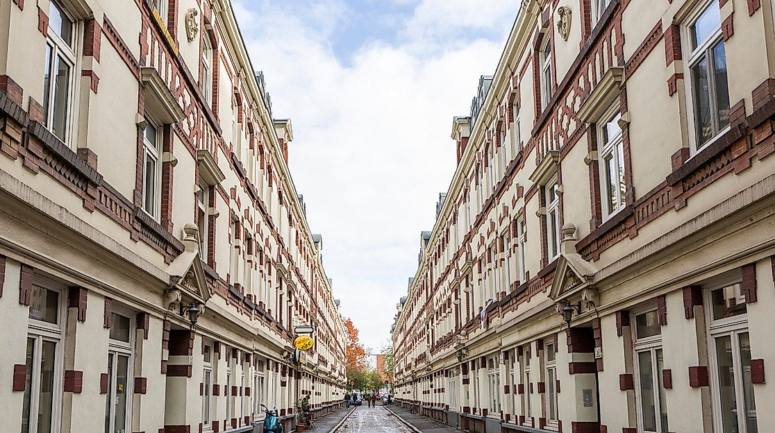 lee_maas_timo_sommer_schanze_karoviertel_azeitona_3000px_argb_523