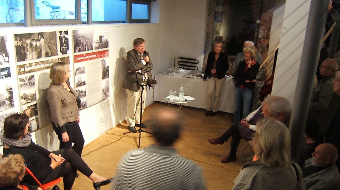 Jubiläumsveranstaltung 30 Jahre Stadtteilarchiv Ottensen im eigenen Veranstaltungsraum 'Kesselhaus' in der Zeißstraße 28, 2010