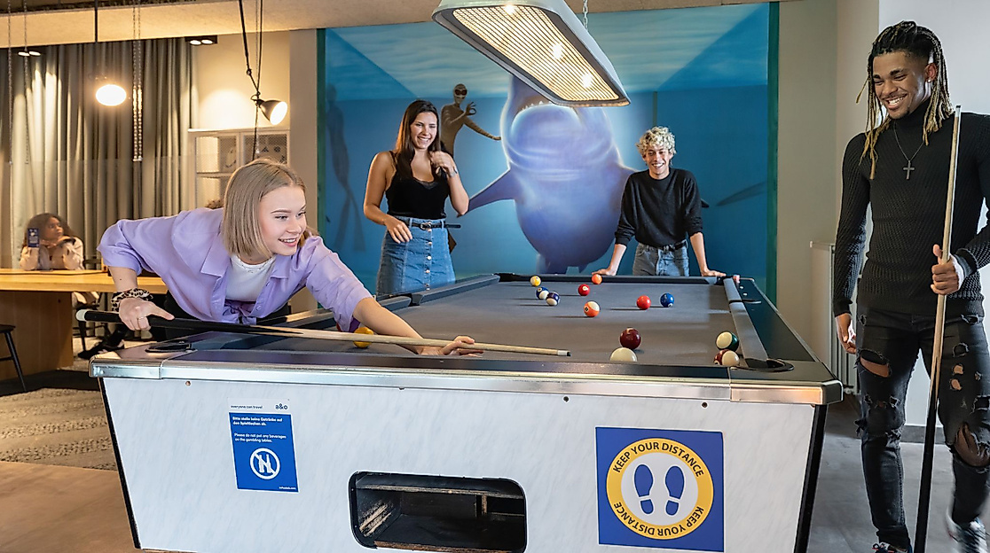 Hotel A&O Hamburg Hauptbahhof: Billiard